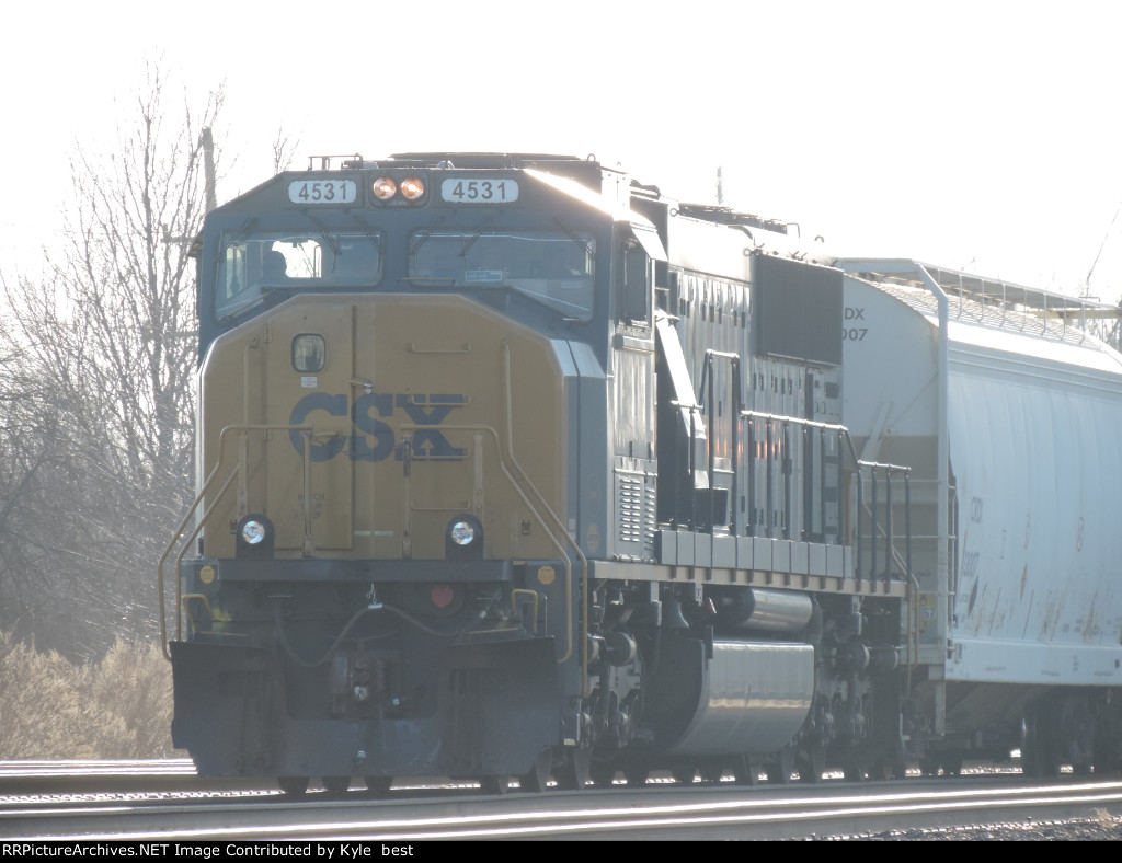 CSX 4531 on M626